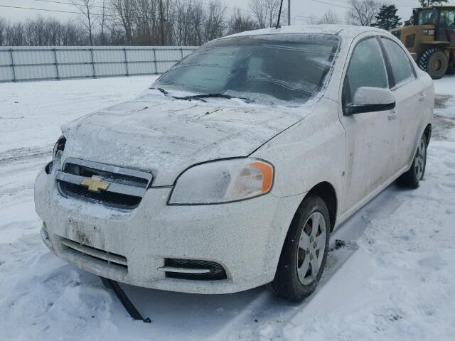 KL1TD56E29B376998 - 2009 CHEVROLET AVEO LS WHITE photo 2