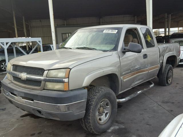 1GCHK29U23E357007 - 2003 CHEVROLET SILVERADO GRAY photo 2