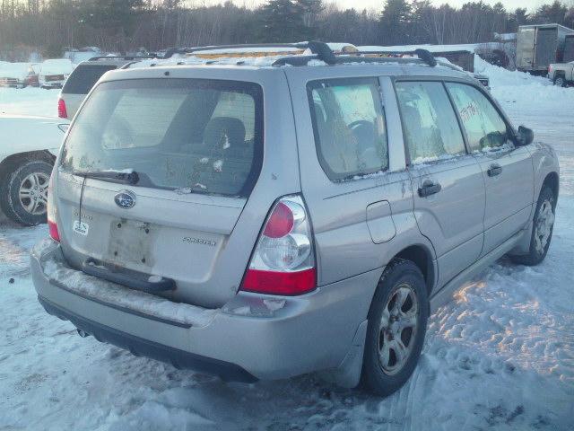 JF1SG63696H711476 - 2006 SUBARU FORESTER 2 SILVER photo 4