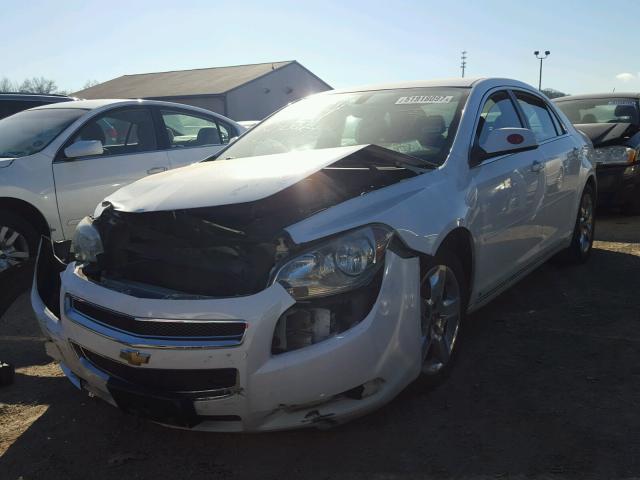 1G1ZH57B894238228 - 2009 CHEVROLET MALIBU 1LT WHITE photo 2