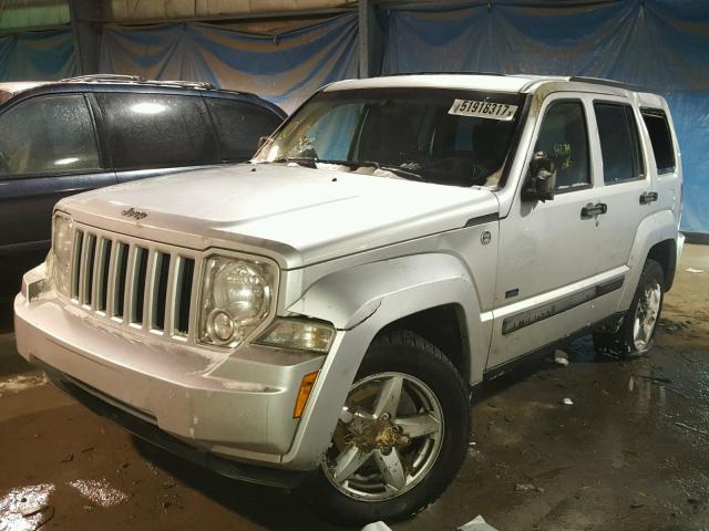 1J8GN28K89W553533 - 2009 JEEP LIBERTY SP SILVER photo 2