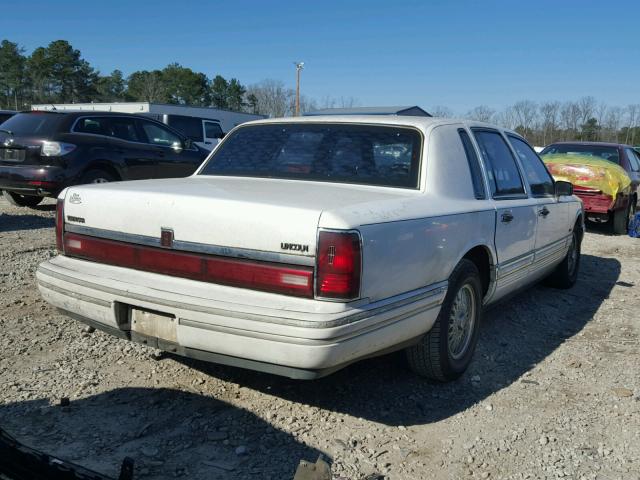 1LNLM81W4NY759273 - 1992 LINCOLN TOWN CAR E WHITE photo 4