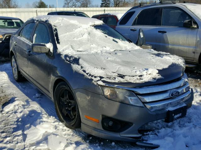 3FAHP0HG3AR423811 - 2010 FORD FUSION SE GRAY photo 1