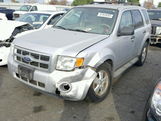 1FMCU0DG7CKA50312 - 2012 FORD ESCAPE XLT SILVER photo 2