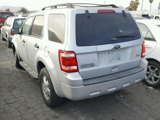 1FMCU0DG7CKA50312 - 2012 FORD ESCAPE XLT SILVER photo 3