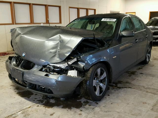 WBANE535X7CW59138 - 2007 BMW 525 I GRAY photo 2