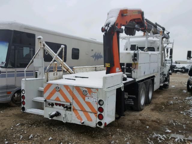 1FVHC3DJX7HY39247 - 2007 FREIGHTLINER M2 106 HEA WHITE photo 4