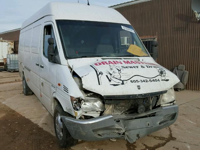 WD2YD341X25347951 - 2002 FREIGHTLINER SPRINTER 2 WHITE photo 1