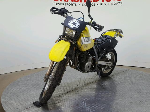 JS1SP46A032100033 - 2003 SUZUKI DR650 SE YELLOW photo 4