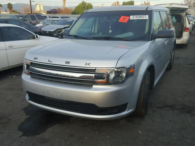 2FMGK5B84DBD12802 - 2013 FORD FLEX SE SILVER photo 2