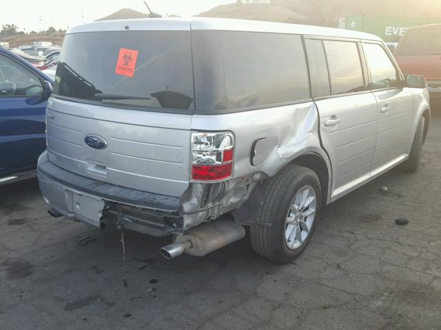 2FMGK5B84DBD12802 - 2013 FORD FLEX SE SILVER photo 4