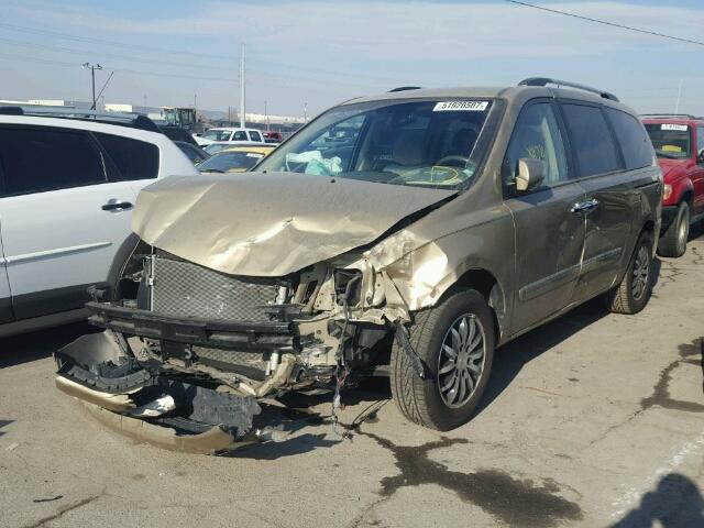 KNDMH4C79B6371877 - 2011 KIA SEDONA EX GOLD photo 2