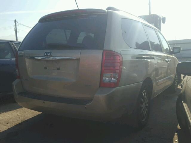 KNDMH4C79B6371877 - 2011 KIA SEDONA EX GOLD photo 4