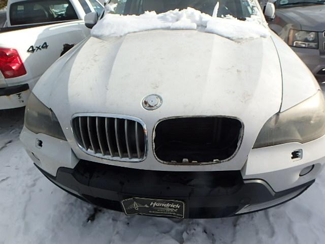 5UXFE83578L167188 - 2008 BMW X5 4.8I WHITE photo 9