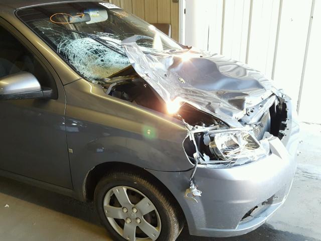 KL1TD56E79B288643 - 2009 CHEVROLET AVEO LS CHARCOAL photo 9