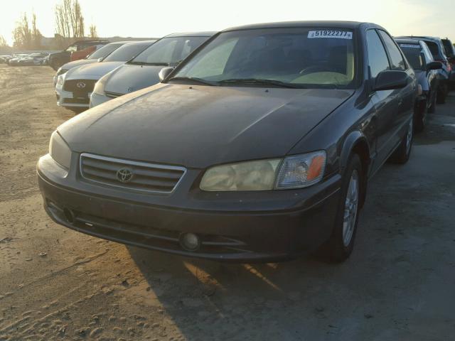 JT2BF28K8Y0261034 - 2000 TOYOTA CAMRY LE CHARCOAL photo 2