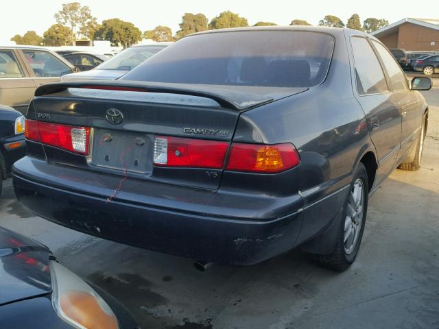 JT2BF28K8Y0261034 - 2000 TOYOTA CAMRY LE CHARCOAL photo 4