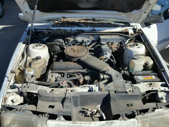 1G1JC54G8MJ144582 - 1991 CHEVROLET CAVALIER V WHITE photo 7