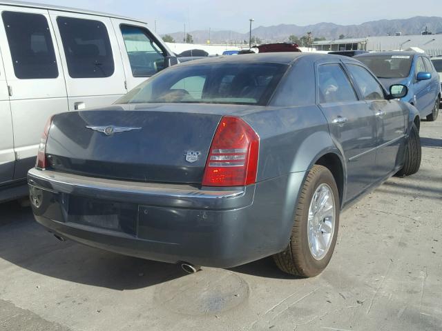 2C3AA63H05H170937 - 2005 CHRYSLER 300C GREEN photo 4