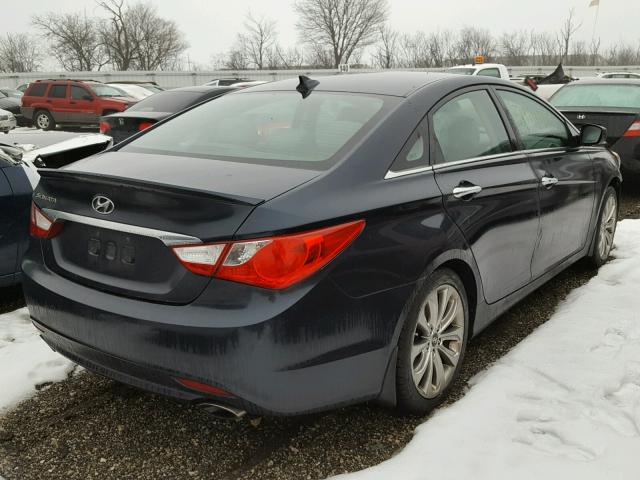 5NPEC4AC9DH606015 - 2013 HYUNDAI SONATA SE BLACK photo 4