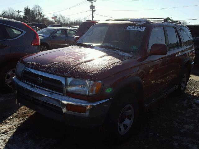 JT3GN86R2W0082945 - 1998 TOYOTA 4RUNNER SR BURGUNDY photo 2