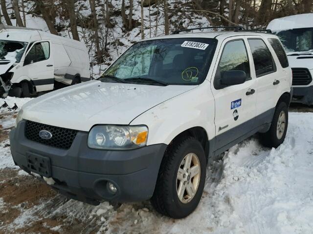 1FMYU96H16KD48701 - 2006 FORD ESCAPE HEV WHITE photo 2