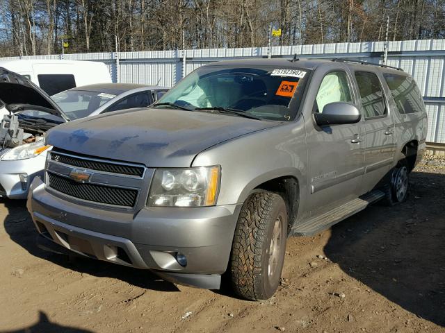 1GNFK16328J232933 - 2008 CHEVROLET SUBURBAN K GRAY photo 2