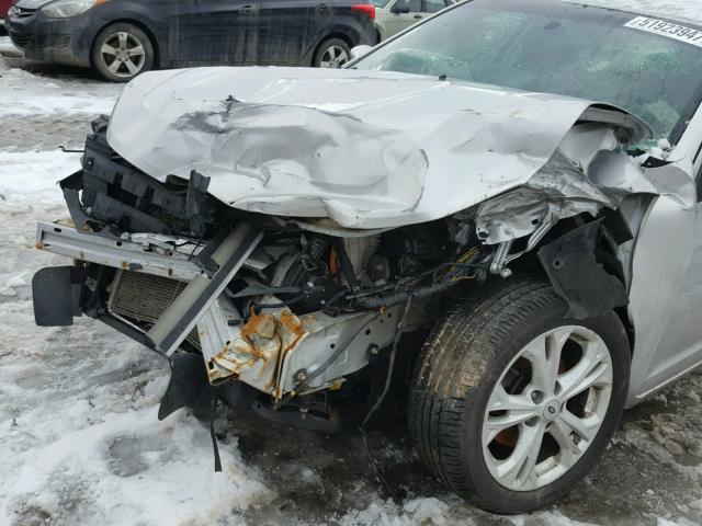 3FAHP0HA9CR341497 - 2012 FORD FUSION SE SILVER photo 9