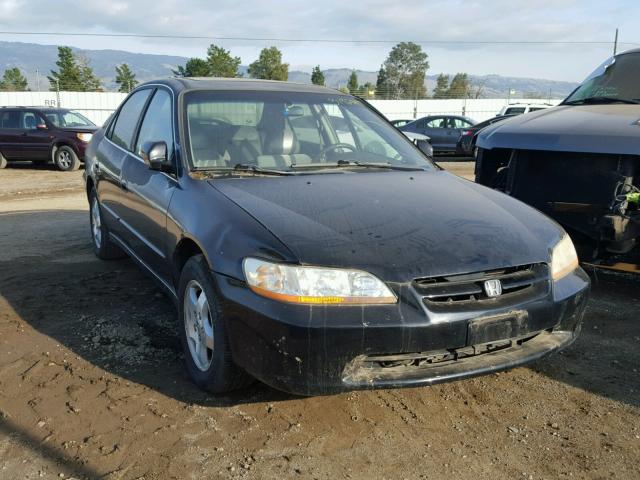 1HGCG1651XA067519 - 1999 HONDA ACCORD EX BLACK photo 1