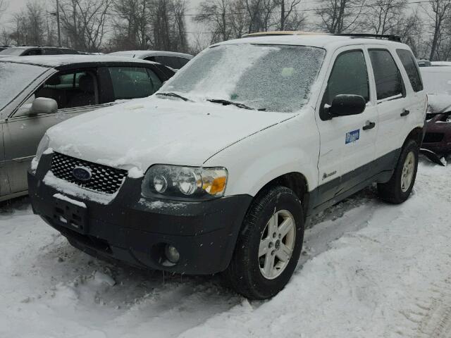 1FMYU96H76KD48699 - 2006 FORD ESCAPE HEV WHITE photo 2