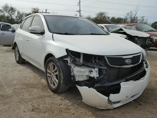 KNAFU5A23C5568985 - 2012 KIA FORTE EX WHITE photo 1