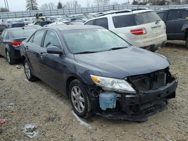 4T1BK3EK0BU621583 - 2011 TOYOTA CAMRY SE GRAY photo 1