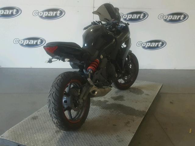 JKAEXEE13CDA08068 - 2012 KAWASAKI EX650 EC BLACK photo 4