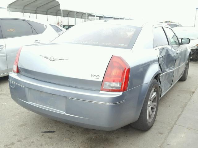 2C3KA53GX7H835299 - 2007 CHRYSLER 300 TOURIN BLUE photo 4