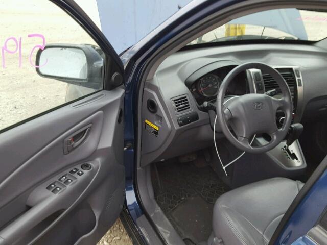 KM8JN12D95U057675 - 2005 HYUNDAI TUCSON GLS BLUE photo 9