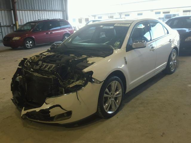 3LNHL2GC6CR817785 - 2012 LINCOLN MKZ WHITE photo 2