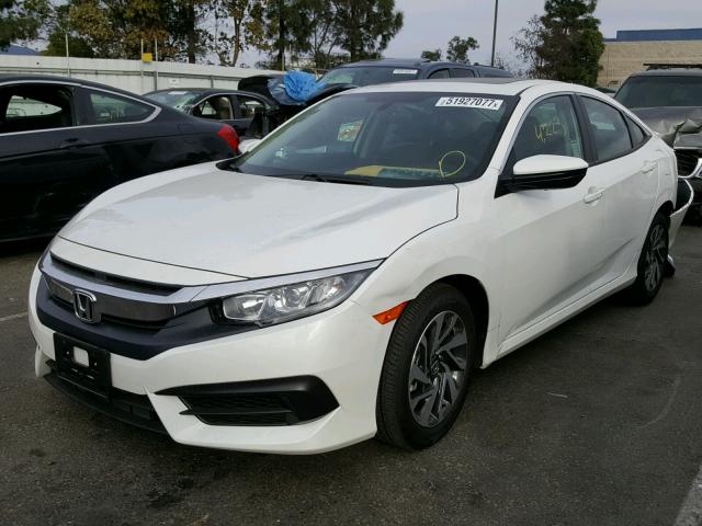 2HGFC2F72HH561293 - 2017 HONDA CIVIC EX WHITE photo 2