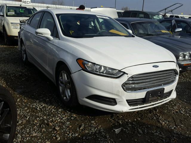 3FA6P0H76GR260152 - 2016 FORD FUSION SE WHITE photo 1