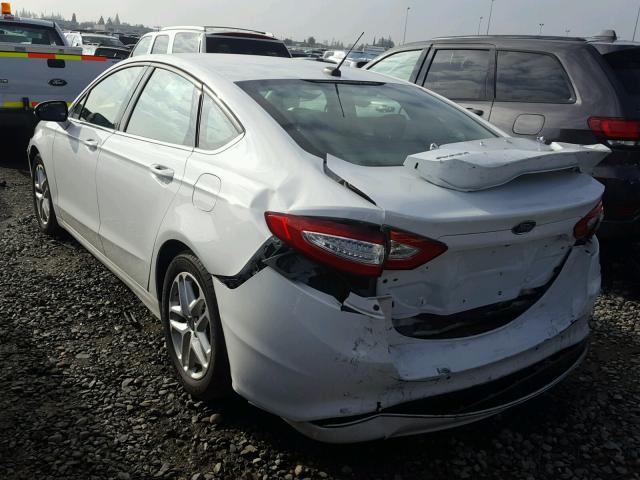 3FA6P0H76GR260152 - 2016 FORD FUSION SE WHITE photo 3