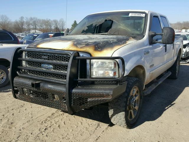 1FTSW21P66EA64764 - 2006 FORD F250 SUPER WHITE photo 2