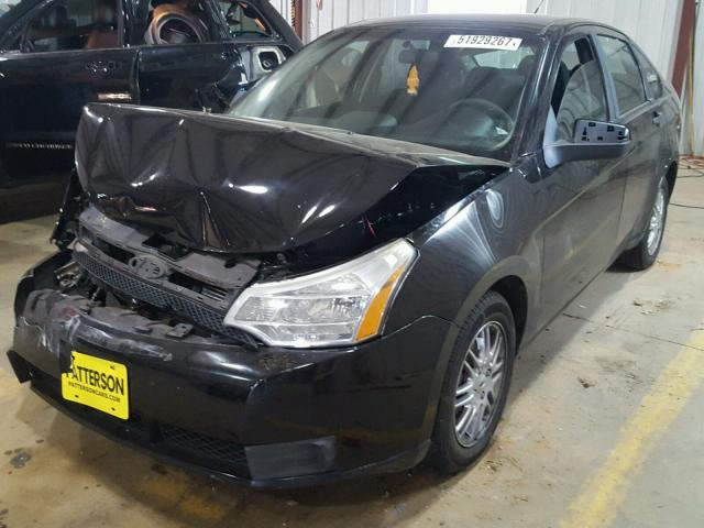 1FAHP35N69W128893 - 2009 FORD FOCUS SE BLACK photo 2