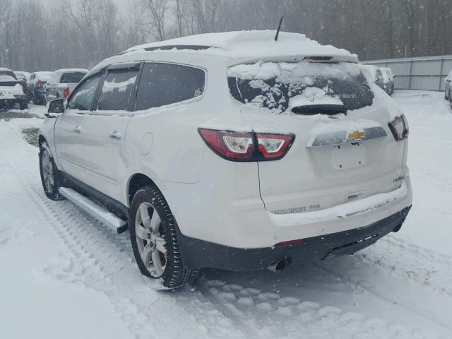 1GNKVJKDXHJ115282 - 2017 CHEVROLET TRAVERSE P WHITE photo 3