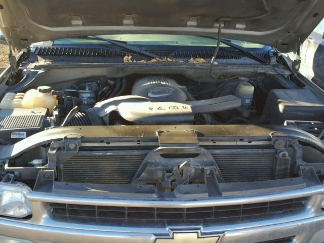 1GNFK16T81J216385 - 2001 CHEVROLET SUBURBAN K SILVER photo 7