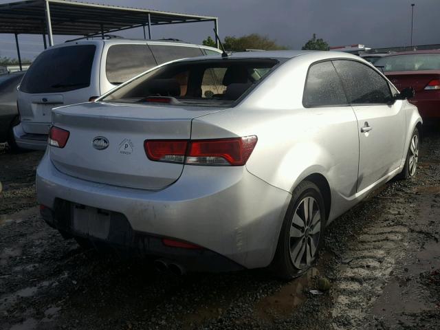 KNAFU6A27D5671818 - 2013 KIA FORTE EX SILVER photo 4