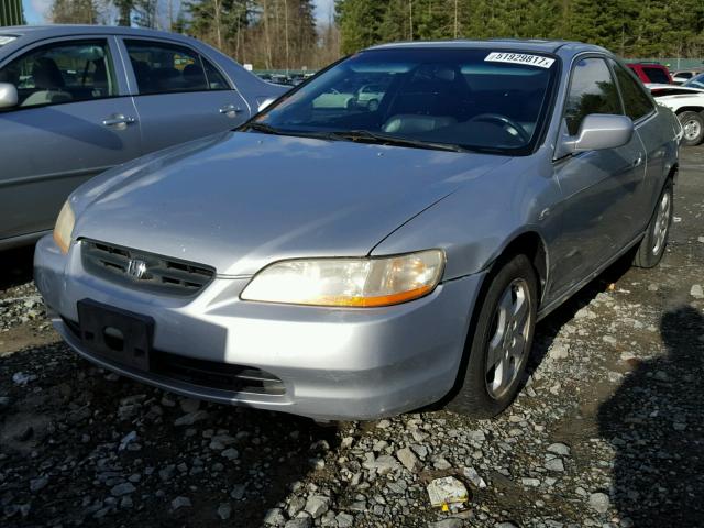 1HGCG2253YA026855 - 2000 HONDA ACCORD EX SILVER photo 2