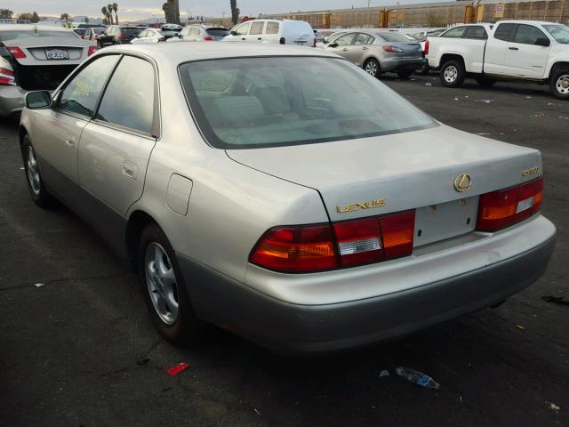 JT8BF28GXX5053689 - 1999 LEXUS ES 300 GOLD photo 3