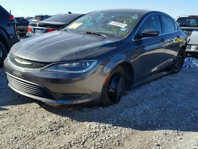 1C3CCCFB1FN661874 - 2015 CHRYSLER 200 LX GRAY photo 2