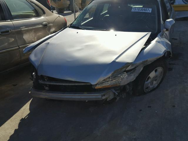 1HGCG16592A034065 - 2002 HONDA ACCORD EX SILVER photo 9