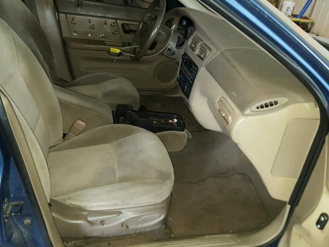 1MEFM50U84A608748 - 2004 MERCURY SABLE GS BLUE photo 5