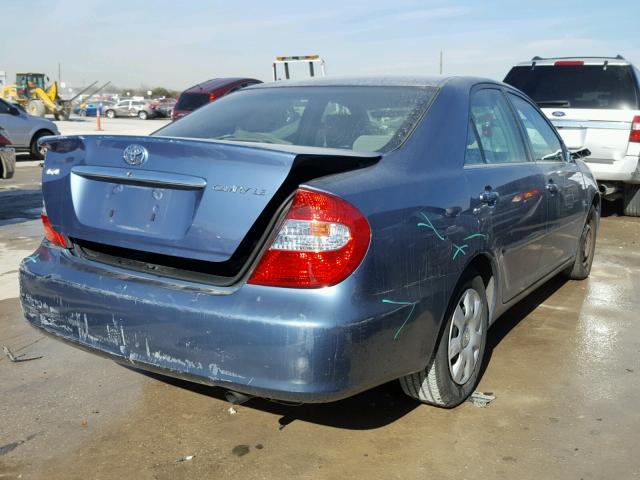 4T1BE32K83U646387 - 2003 TOYOTA CAMRY LE BLUE photo 4